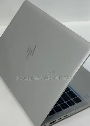 New Laptop HP EliteBook 845 G8 8GB AMD Ryzen 5 SSD 512GB