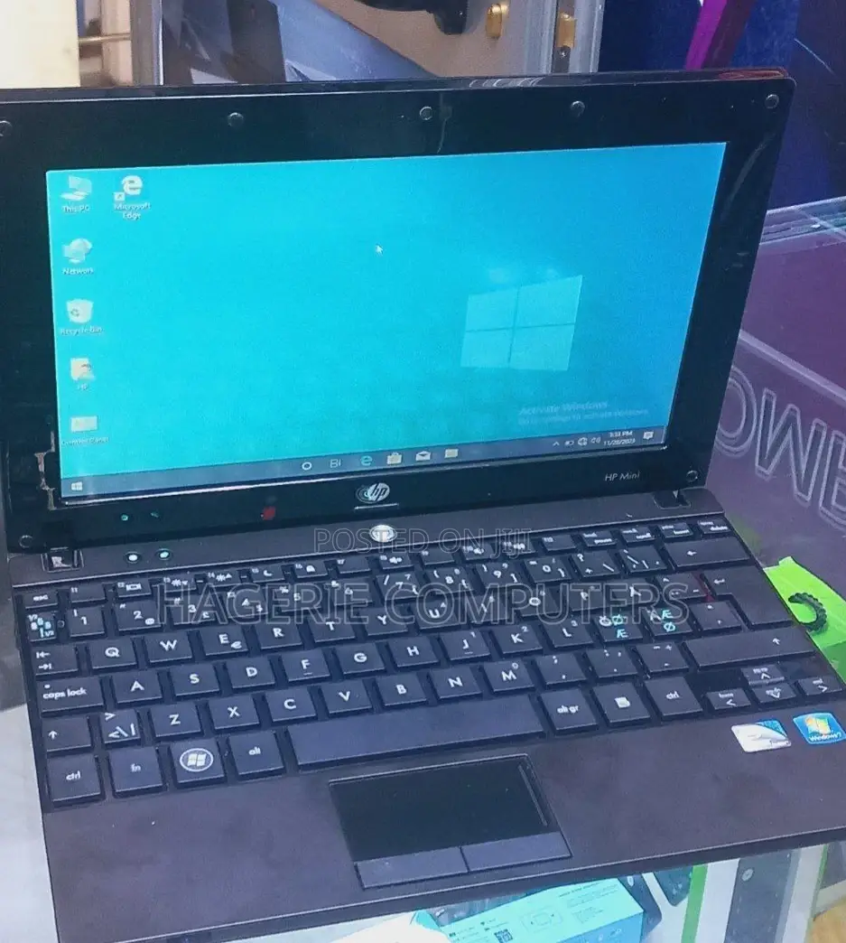 New Laptop HP Mini 110 2GB Intel Atom HDD 250GB