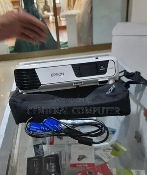 Photo - Epson S05 Projector