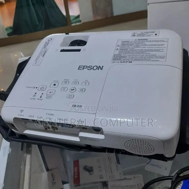 Epson S05 Projector