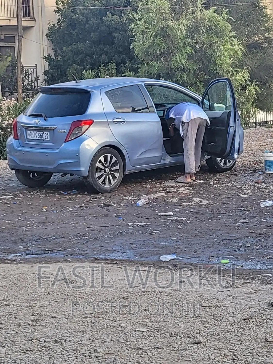 Toyota Yaris L Hatchback 5dr 2012 Blue