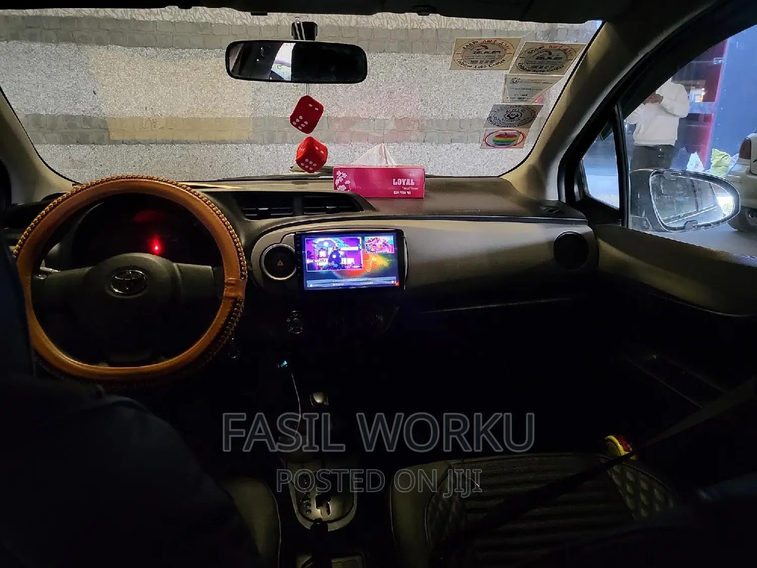 Toyota Yaris L Hatchback 5dr 2012 Blue