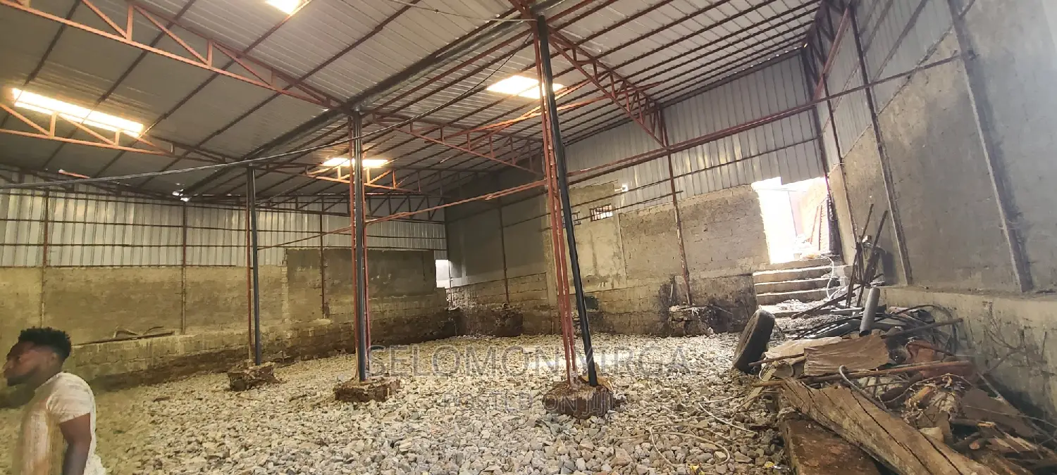 Lakiray Yaqreb Magazn