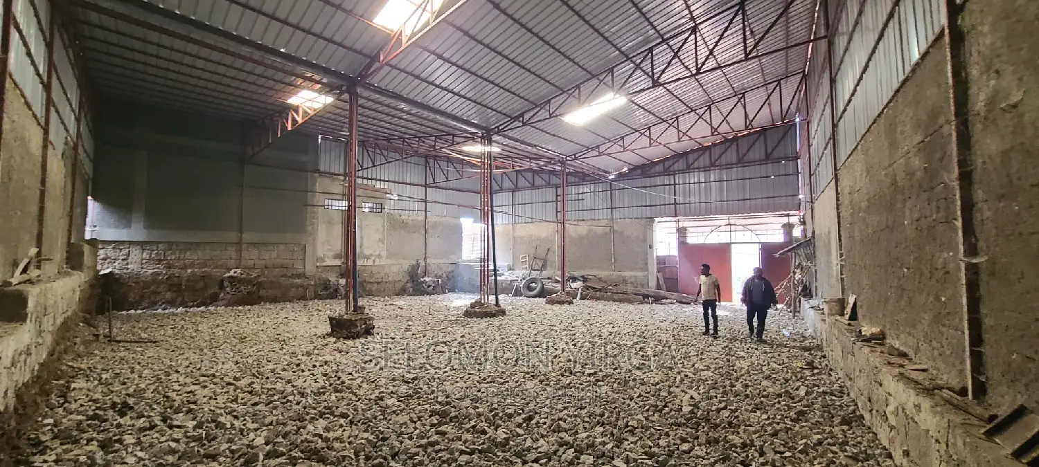 Lakiray Yaqreb Magazn