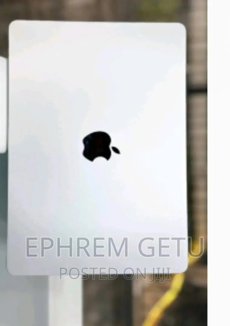 New Laptop Apple MacBook Air 2022 M2 8GB Apple M2 SSD 256GB