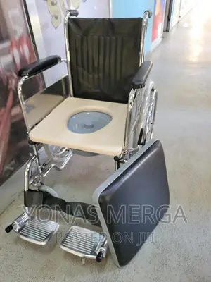 Shower Wheelchair/Large Commode Capacity Handle Wheelchair