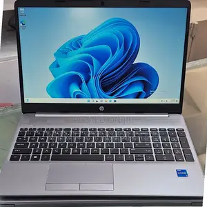New Laptop HP 250 G8 8GB Intel Core I5 SSD 512GB