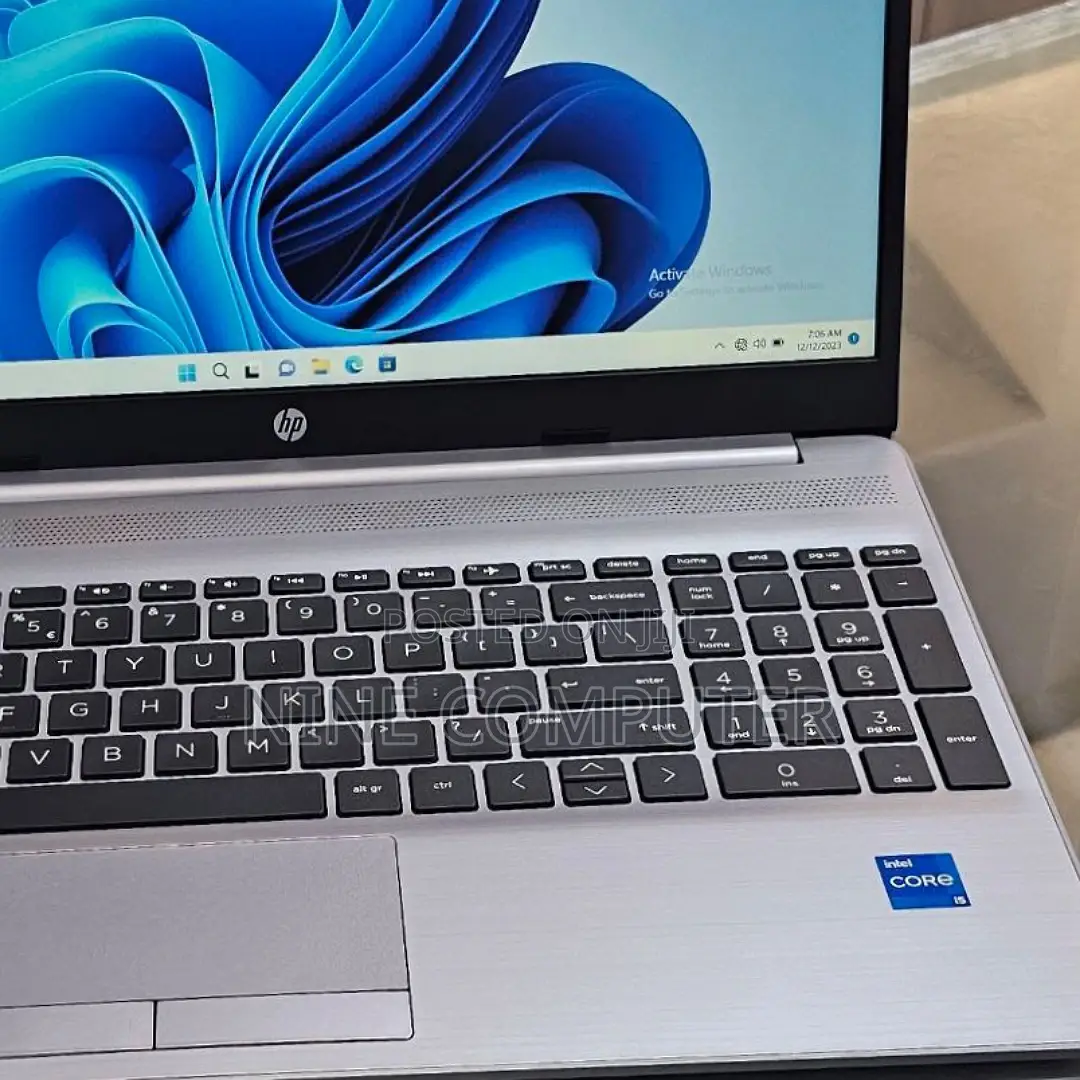 New Laptop HP 250 G8 8GB Intel Core I5 SSD 512GB