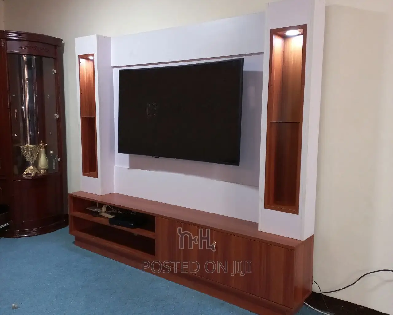 Tb Stand With Shelves