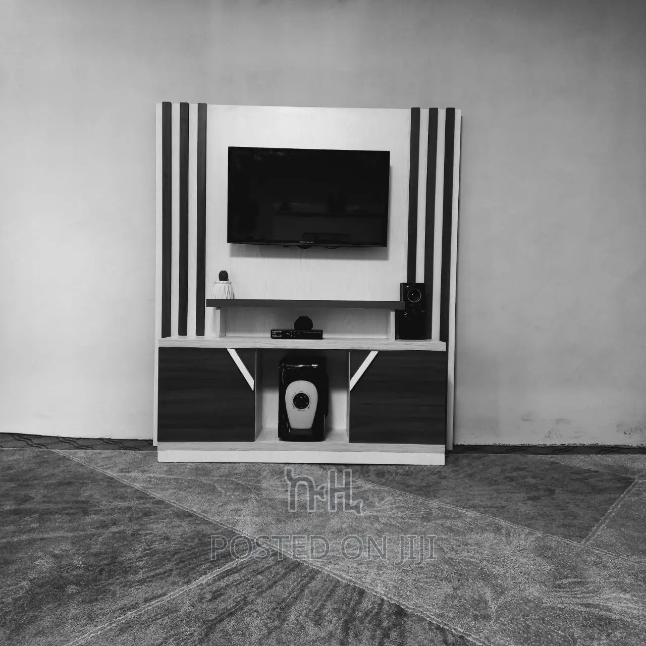 Tv Stand With Shelve