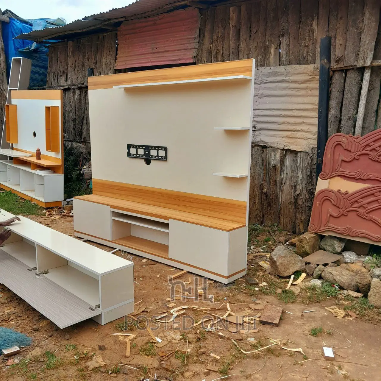 Tv Stand With Shelve