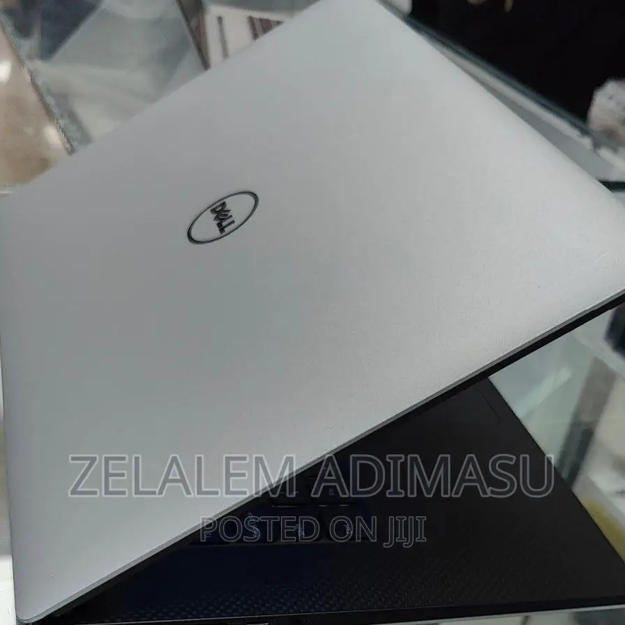 New Laptop Dell XPS 15 16GB Intel Core I7 SSD 512GB