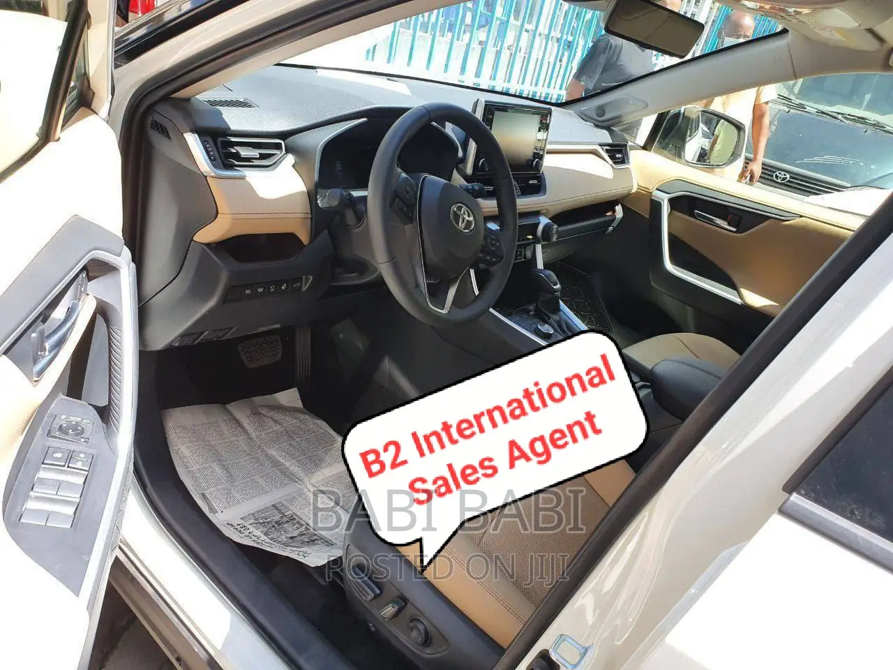 Toyota RAV4 2021 White