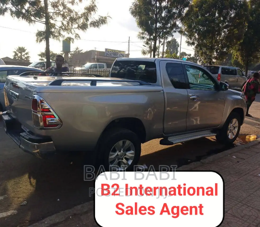 Toyota Hilux 2018 Silver