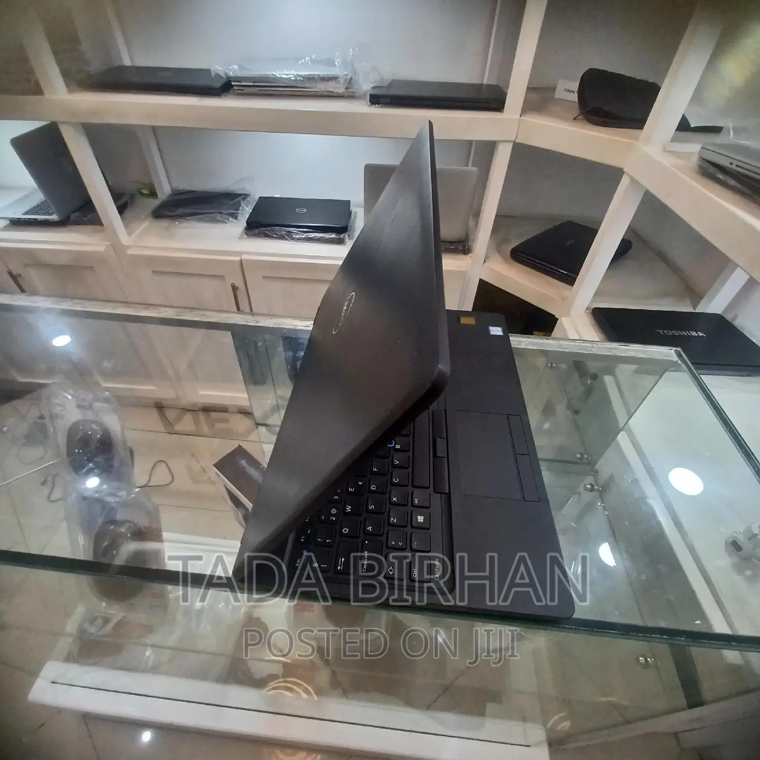 New Laptop Dell Latitude 15 5580 16GB Intel Core I5 SSD 256GB