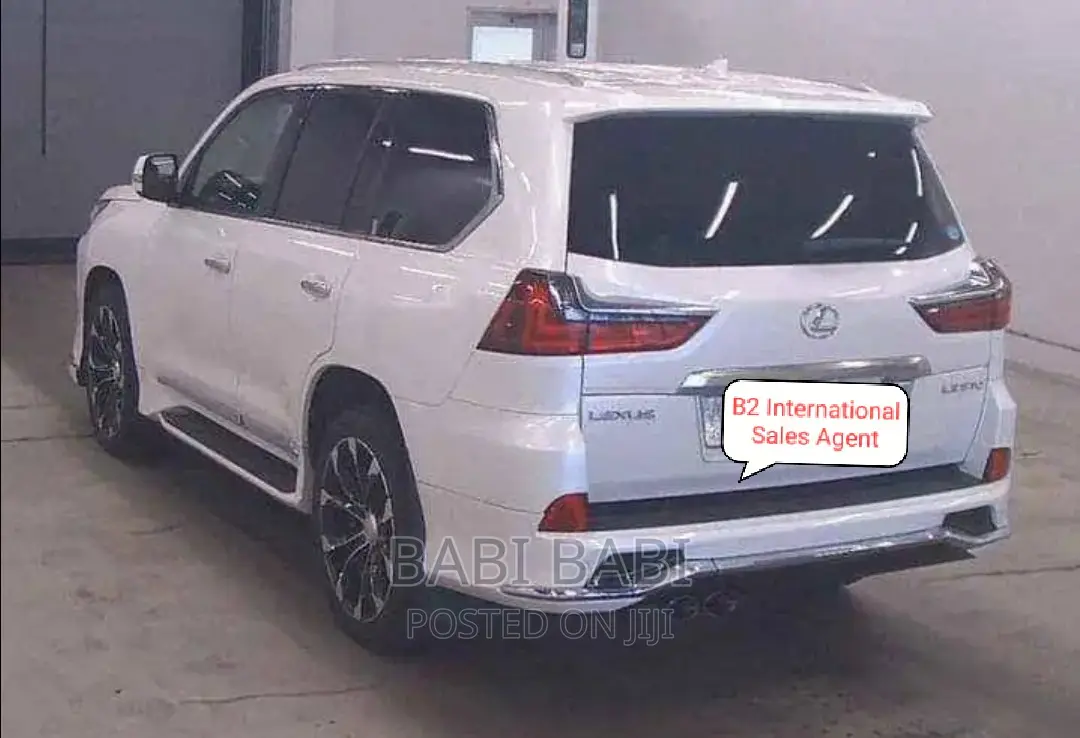 Lexus LX 2019 White
