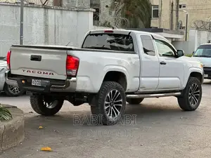 Toyota Tacoma 2020 White