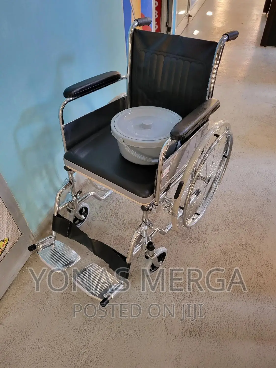 Wheelchair_ Independent in Daily Activitie/Toilet/Wheelchair