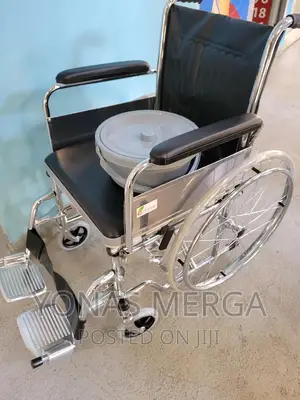 Wheelchair Handicapped.Drive in Difficult/Wheelchair/Commode