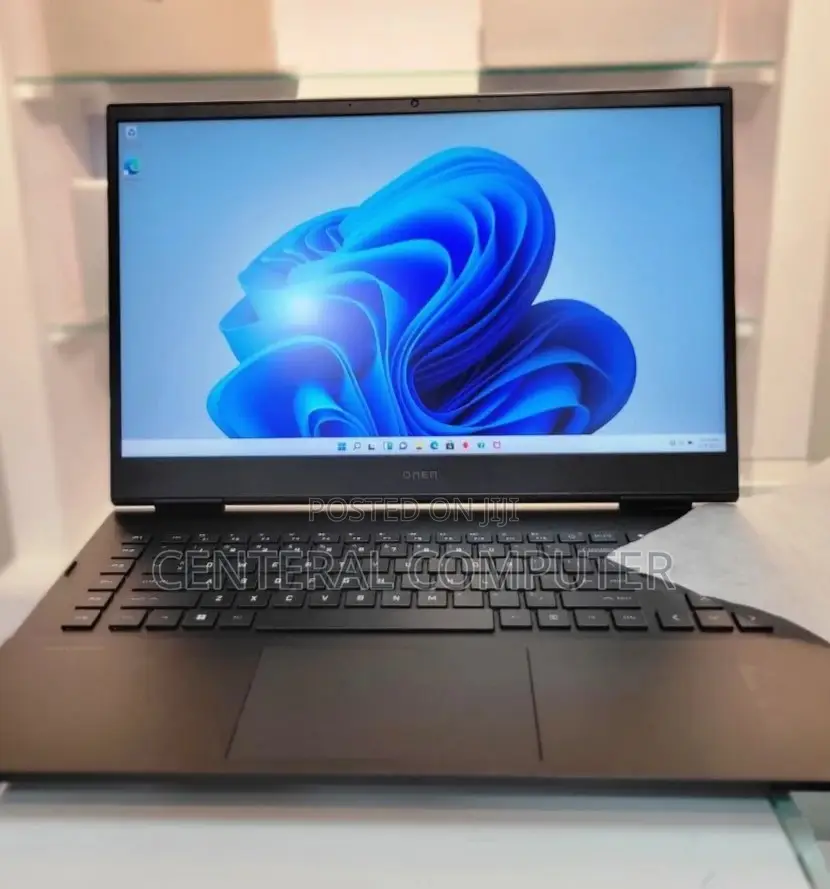 New Laptop HP Omen 15-Ce0xx 16GB Intel Core I7 SSD 512GB