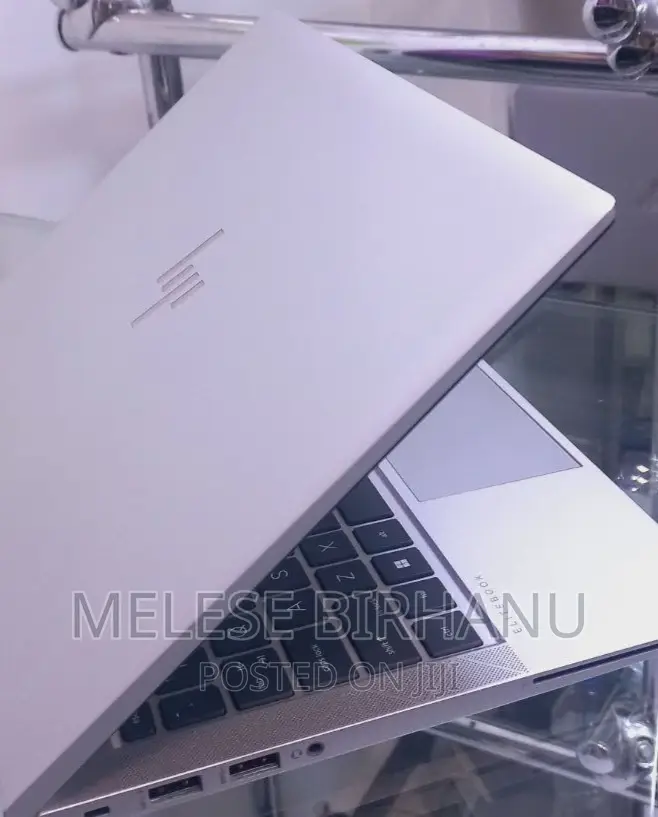 New Laptop HP EliteBook 830 G8 32GB Intel Core I7 SSD 512GB