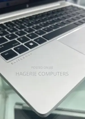 New Laptop HP EliteBook 830 G8 16GB Intel Core I5 SSD 512GB