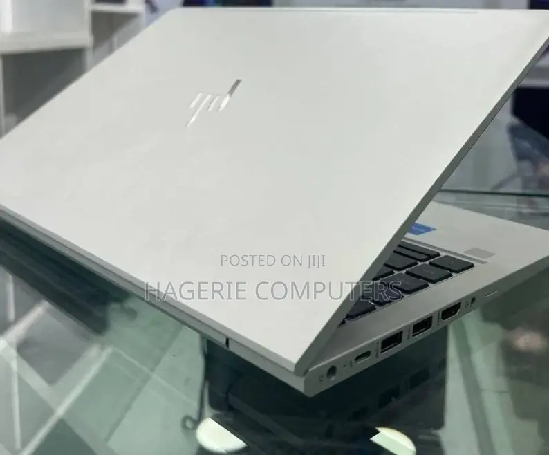 New Laptop HP EliteBook 830 G8 16GB Intel Core I5 SSD 512GB
