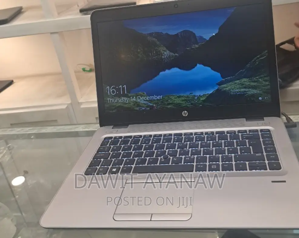 New Laptop HP 4GB AMD A10 HDD+SSD 500GB