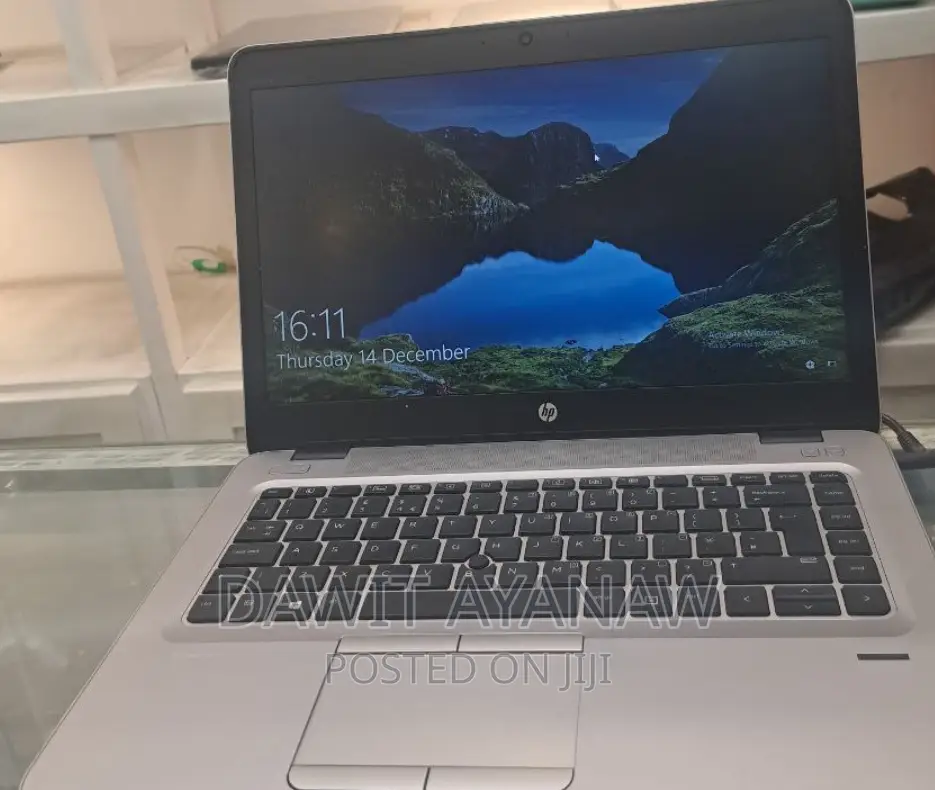 New Laptop HP 4GB AMD A10 HDD+SSD 500GB