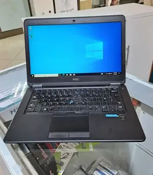 New Laptop Dell Latitude 5310 8GB Intel Core I7 SSD 256GB