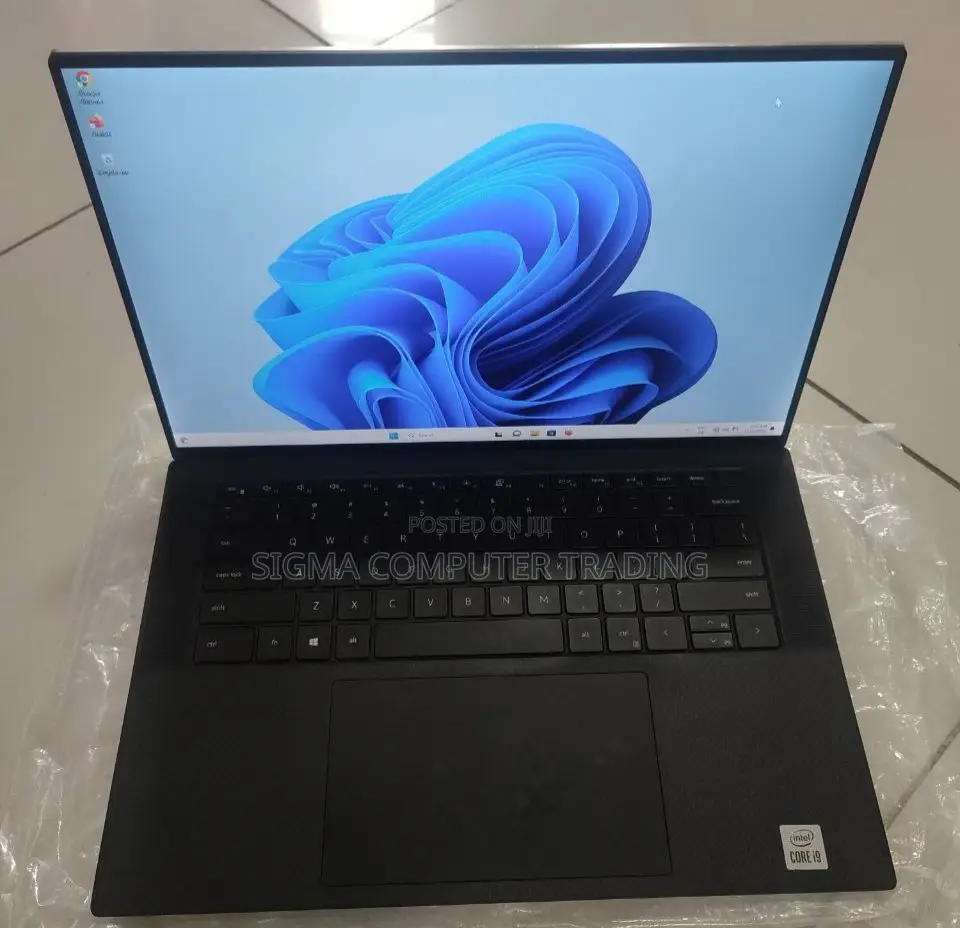New Laptop Dell XPS 15 32GB Intel Core I9 SSD 512GB