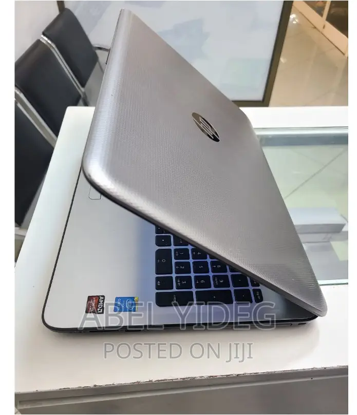 New Laptop HP Stream Notebook 8GB Intel Core I7 HDD 1T
