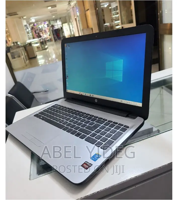 New Laptop HP Stream Notebook 8GB Intel Core I7 HDD 1T