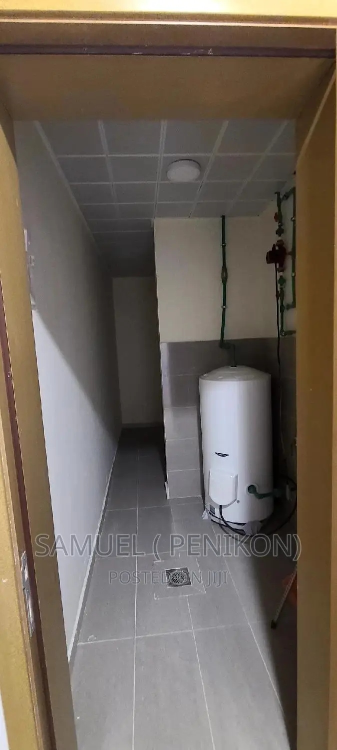 3bdrm Apartment in Alsam Real Estate, Lideta for sale