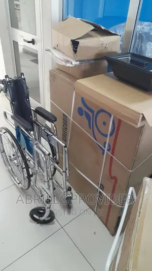 Wheelchair<Commode Wheelchair<Reclining Wheelchair>Wheel