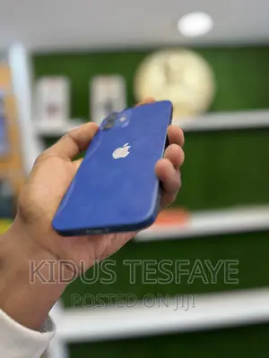 Apple iPhone 12 64 GB Blue
