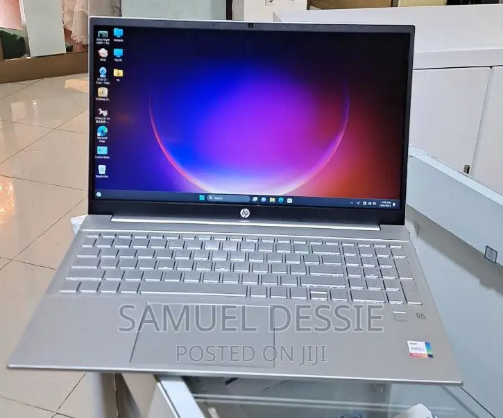 New Laptop HP Pavilion 15 16GB Intel Core I7 SSD 512GB