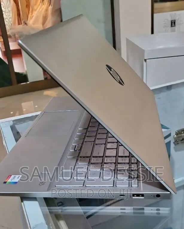 New Laptop HP Pavilion 15 16GB Intel Core I7 SSD 512GB