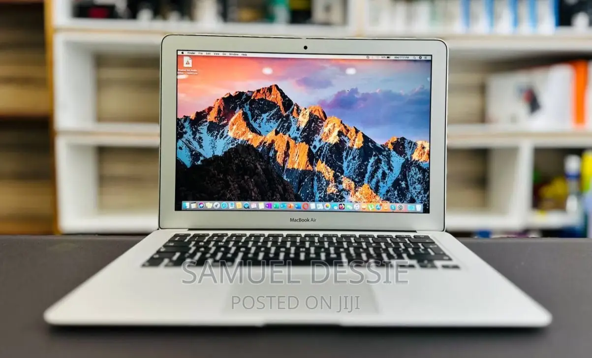 New Laptop Apple MacBook Air 2017 8GB Intel Core I5 SSD 128GB