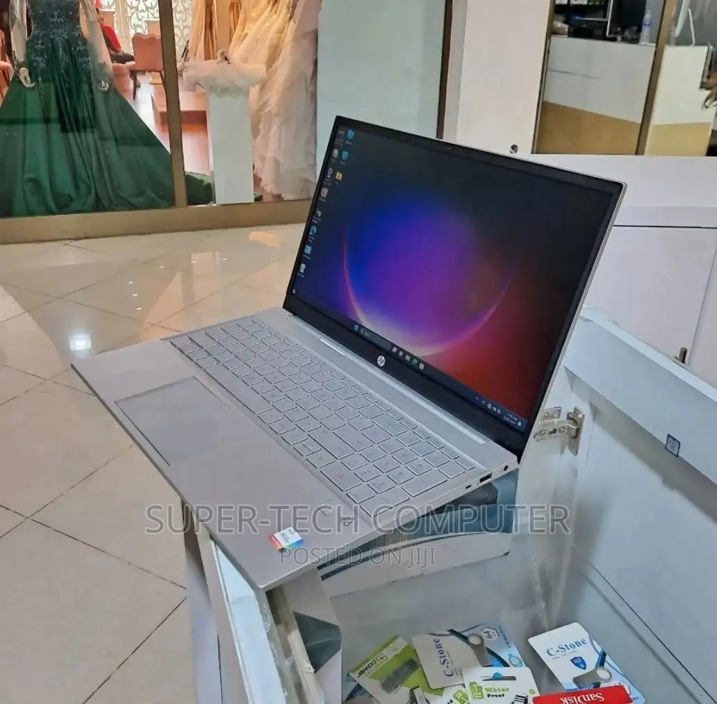 New Laptop HP Pavilion 15 16GB Intel Core I7 SSD 512GB