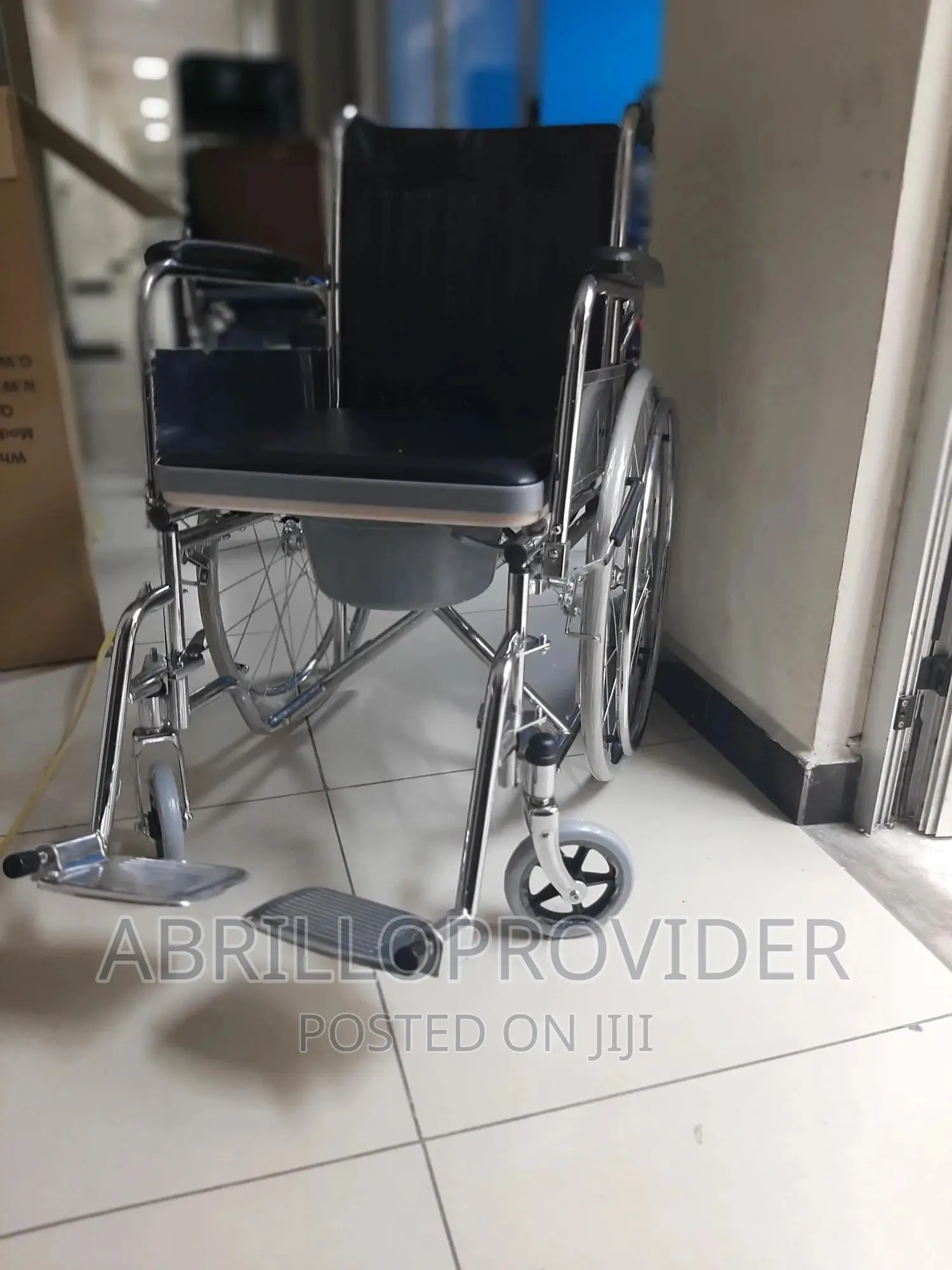 Commode Wheelchair|Wheelchair|Wheelchair/Toilet Wheelchair