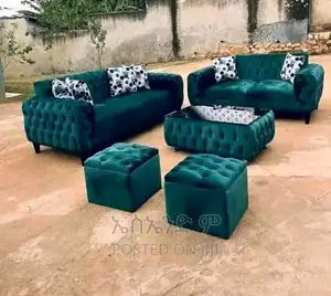 S M Sofa Design With Table