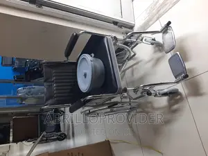 STURDY FRAME Commode Wheelchair<Wheelchair>Wheelchair<Toilet