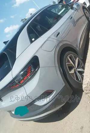 Volkswagen ID.4 2023 Gray