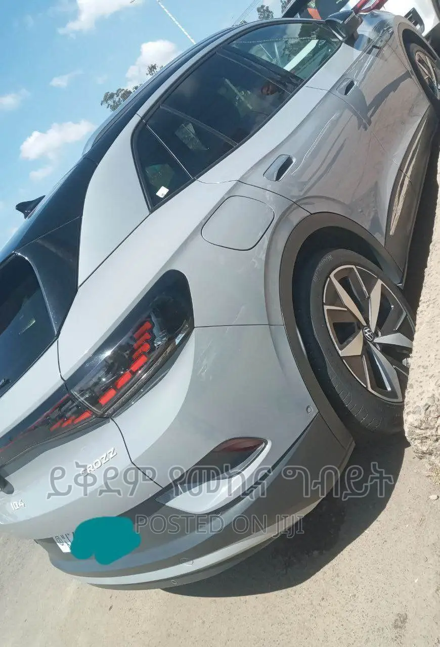 Volkswagen ID.4 2023 Gray