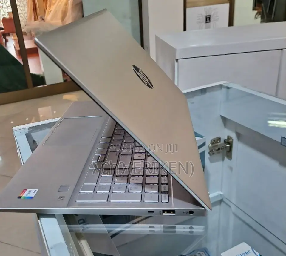 New Laptop HP Pavilion 15 16GB Intel Core I7 SSD 512GB
