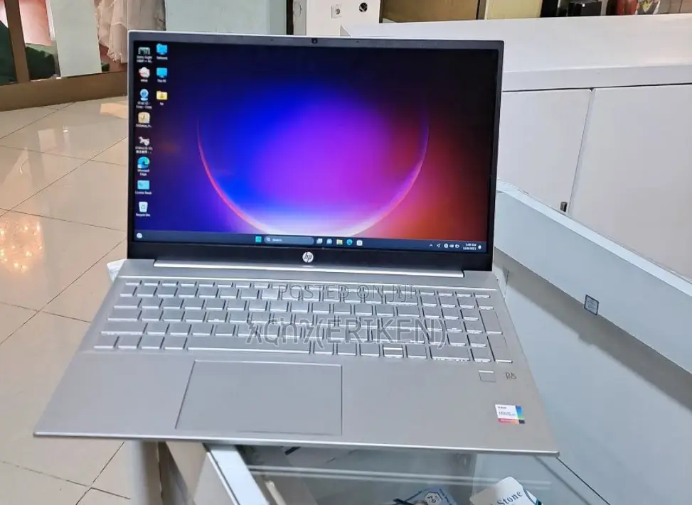New Laptop HP Pavilion 15 16GB Intel Core I7 SSD 512GB