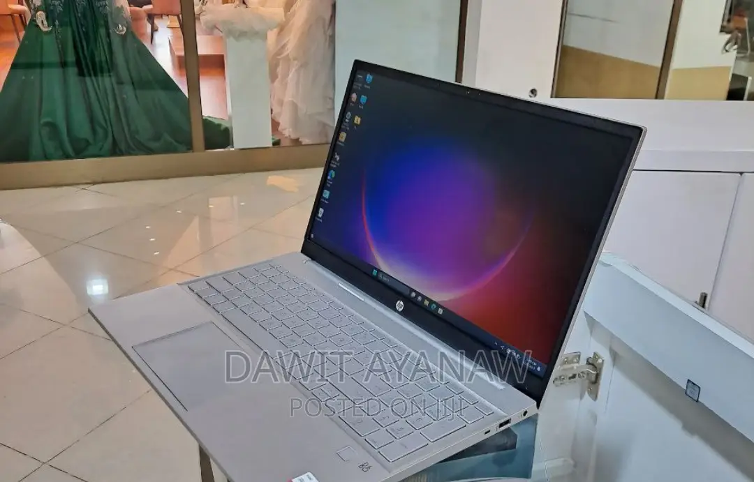 New Laptop HP 16GB Intel Core I7 SSD 512GB