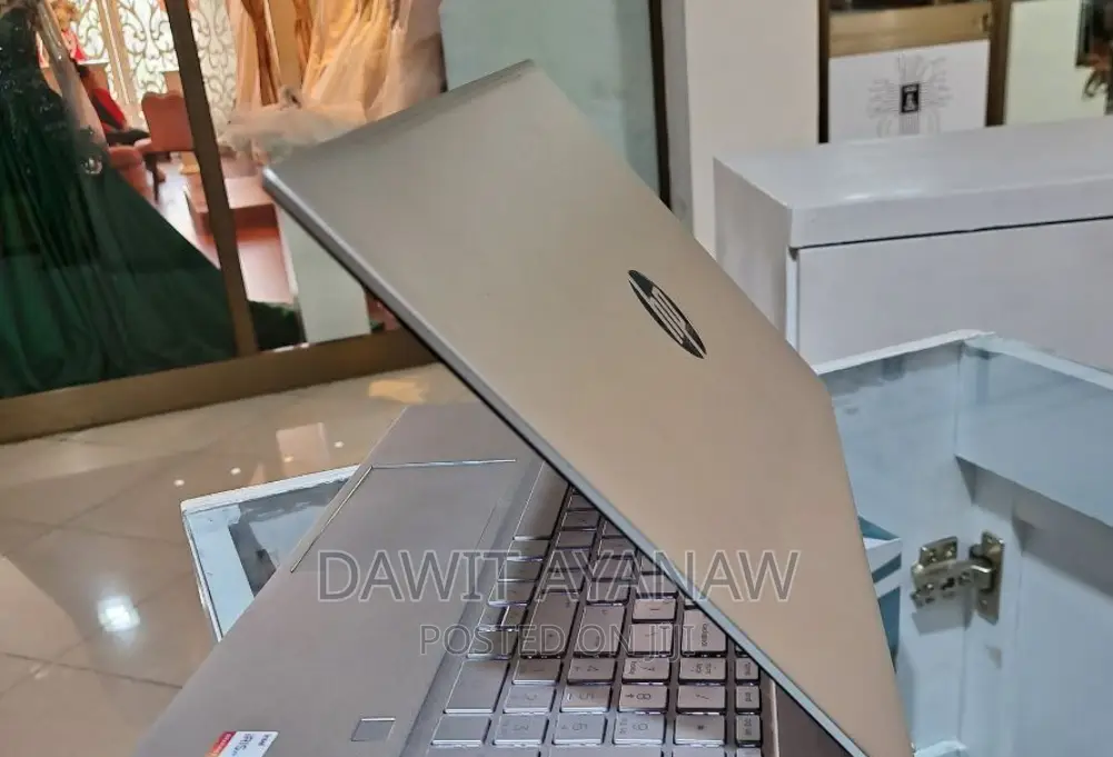 New Laptop HP 16GB Intel Core I7 SSD 512GB