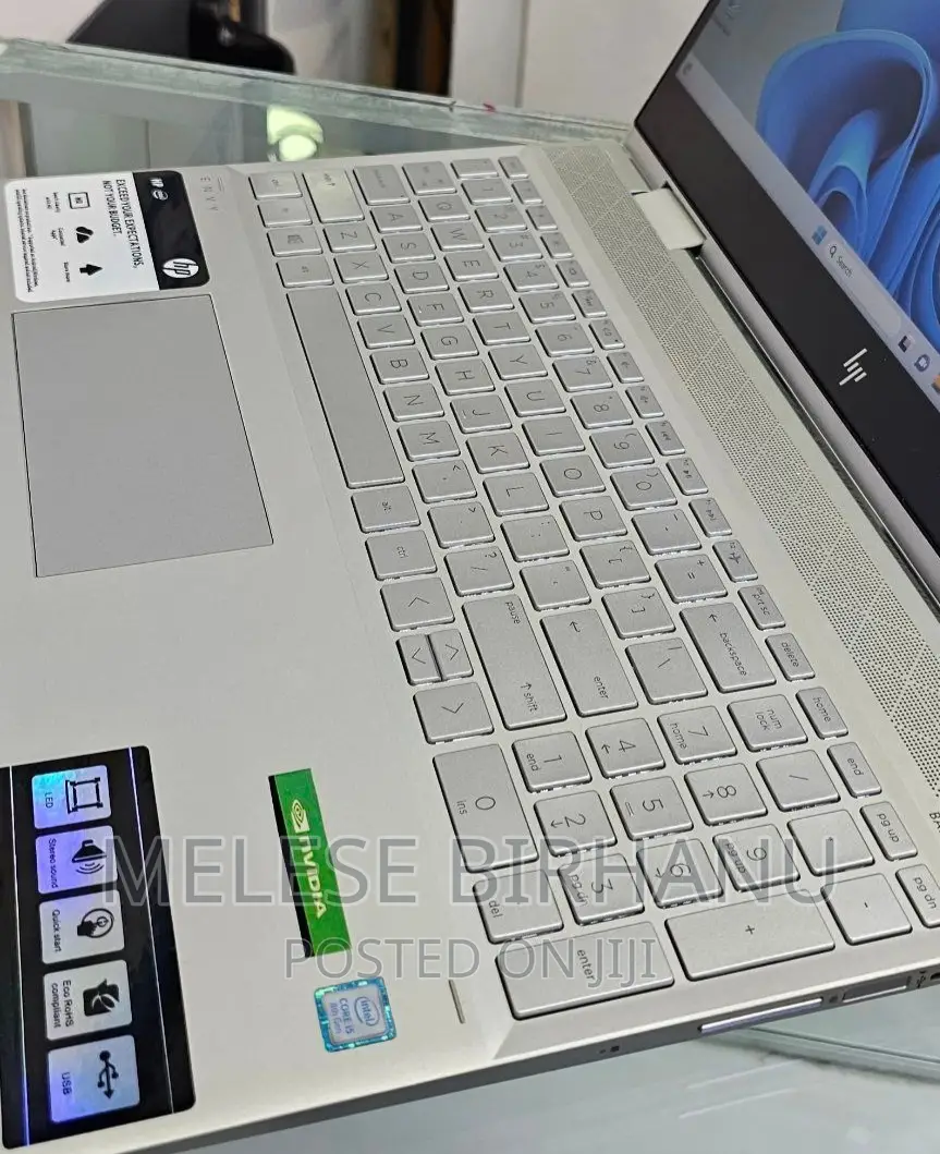 New Laptop HP 8GB Intel Core I5 SSD 1T